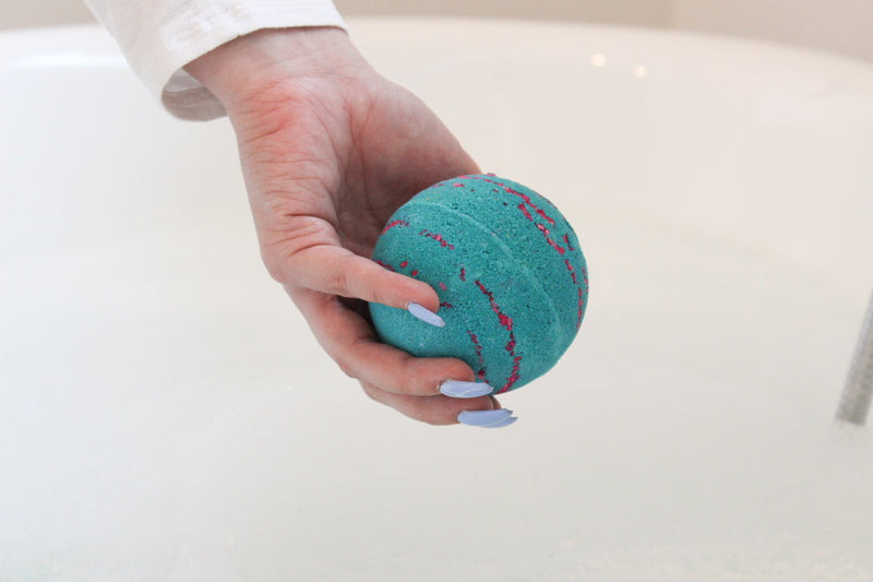 Va- Vanilla bath bomb